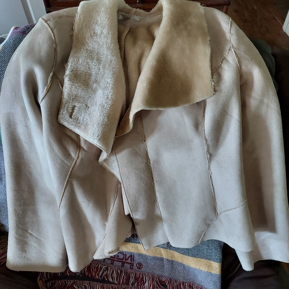 Jacket - Picture 1 of 2